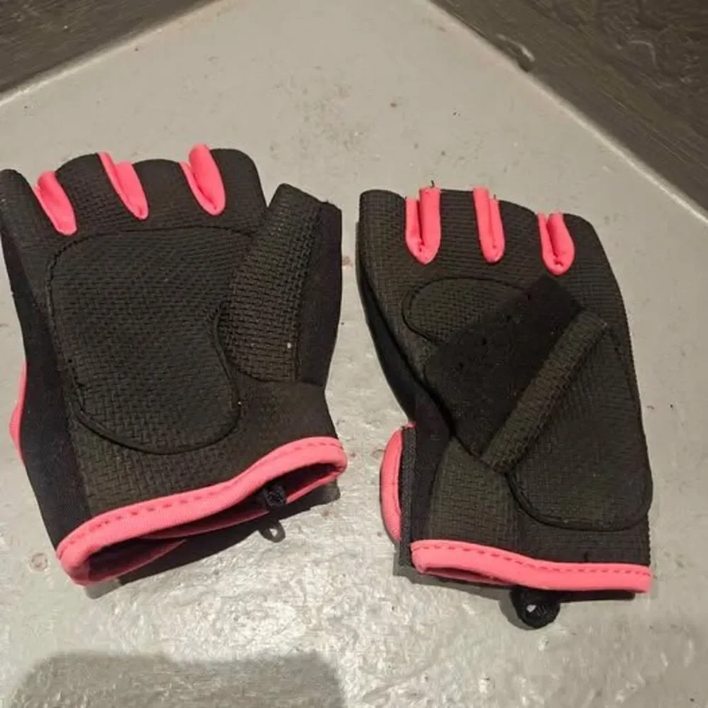Women's Fitness Gloves Fingerless Size Large Pink and Black